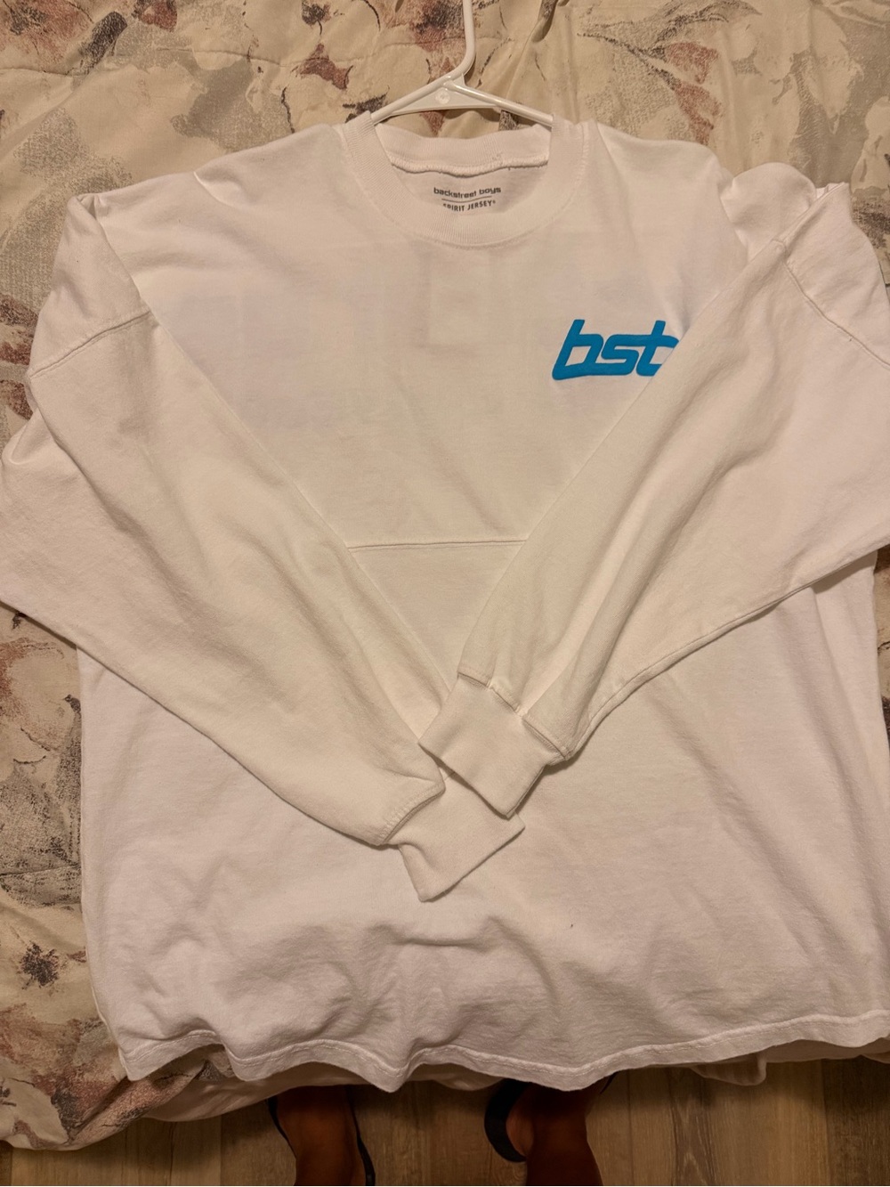 BACKSTREET BOYS- Las Vegas Merch-White Crewneck Sweater with Blue BSB logo